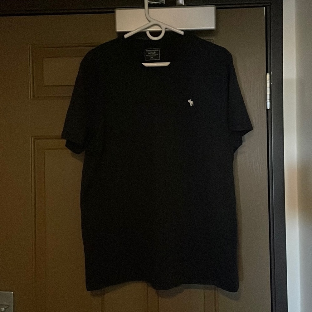 abercrombie and fitch navy blue v neck tee